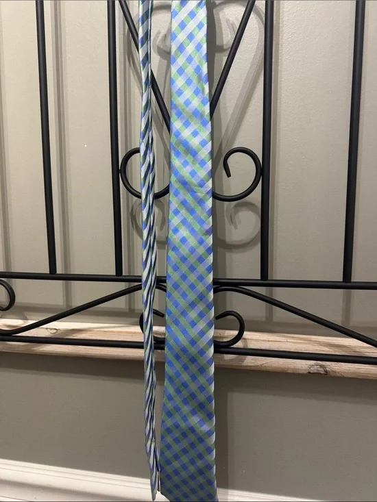 Class Club  Gold Label Blue and Green Plaid Necktie silk nwt