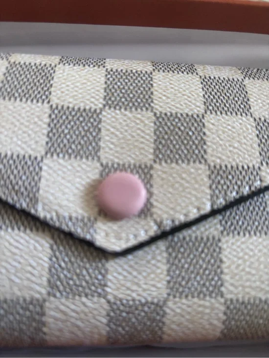Source Unknown Cream and Gray Check Envelope Wallet with Pink Snap