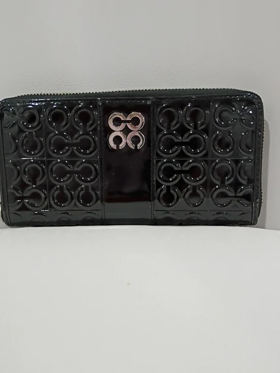 Coach Julia Black Patent Quilted Zip Wallet with Silver Logo And Embossed OP Art