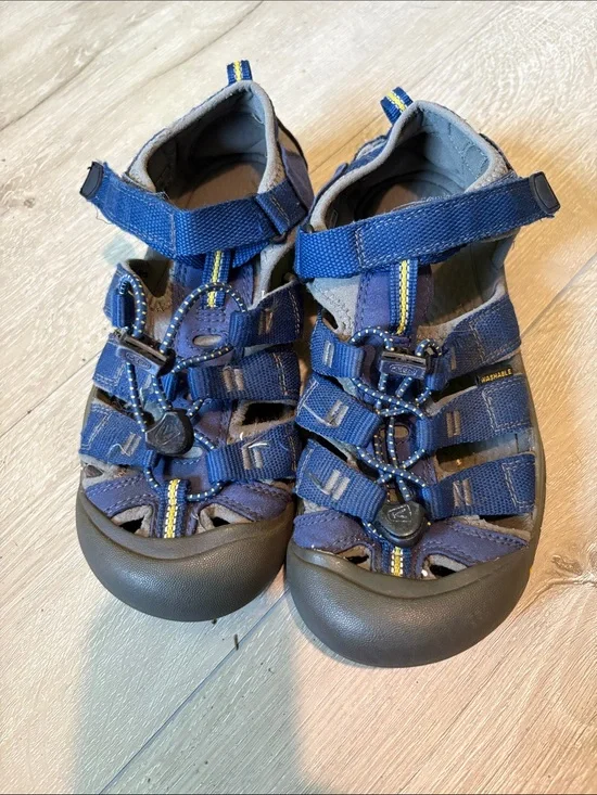 Keen Kids Navy Blue Closed-Toe Outdoor Sandals
