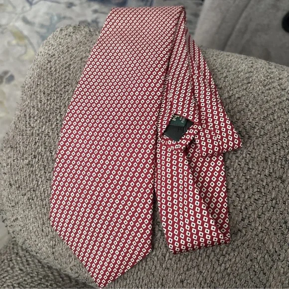 Lauren Ralph Lauren Silk Tie Red Microprint Made in USA Hand Finished