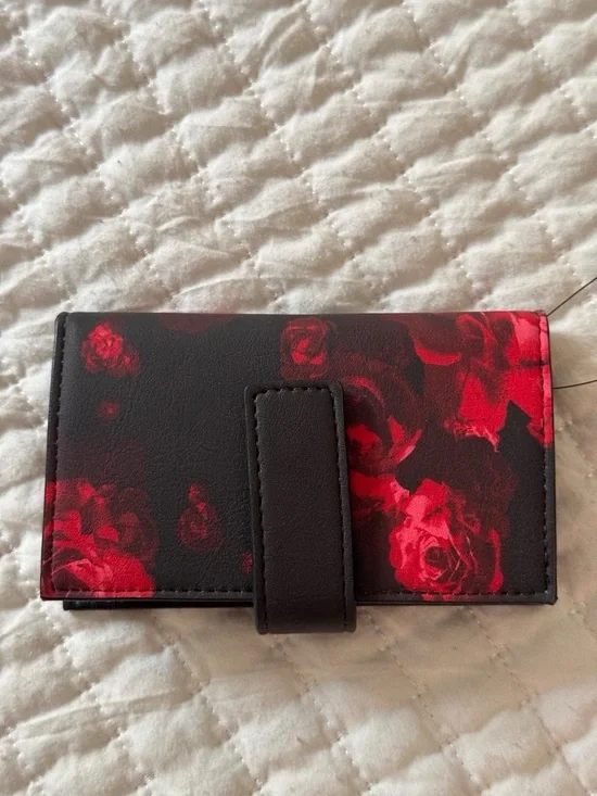 Simply Vera Vera Wang rose printed compact wallet