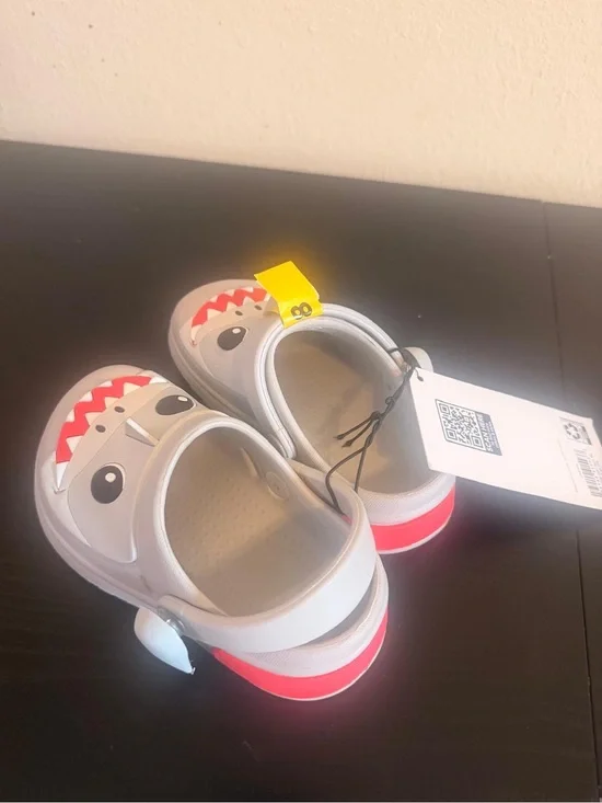 Kids Shark Clog Sandals in Gray and Red