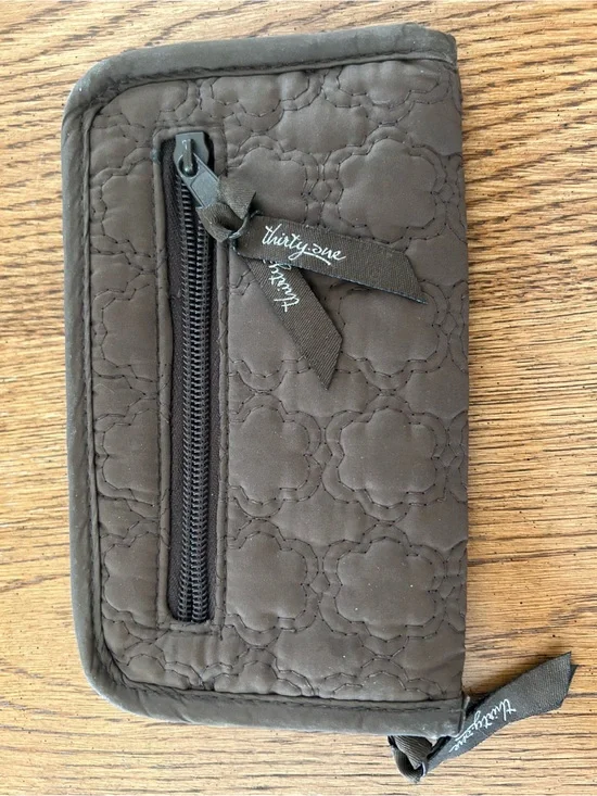 thirty-one Brown Zippered Travel Wallet Organizer