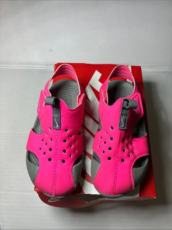 SKU 943827 605  used Nike Sunray protect 2 TD