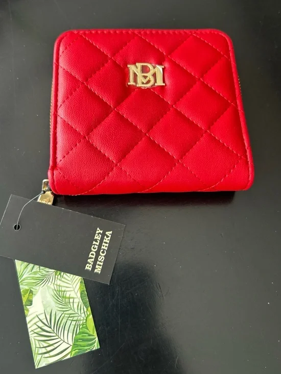 Badgley Mischka Red Card & Coin Purse Zip Around wallet Logo NWT MSRP 49.00