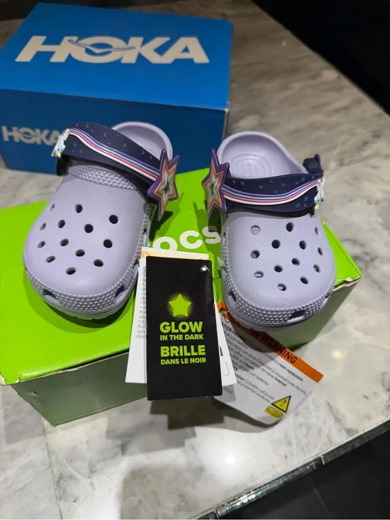 CROCS Kids Classic Clog in Lavender with Glow Star Strap