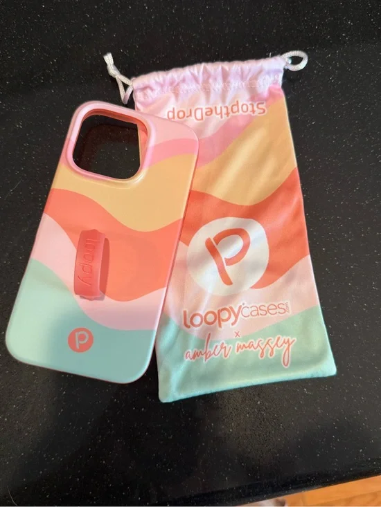 Loopy Cases Amber Massry Pastel Wave iPhone 16 pro with Hand Loop - Pink & Mint