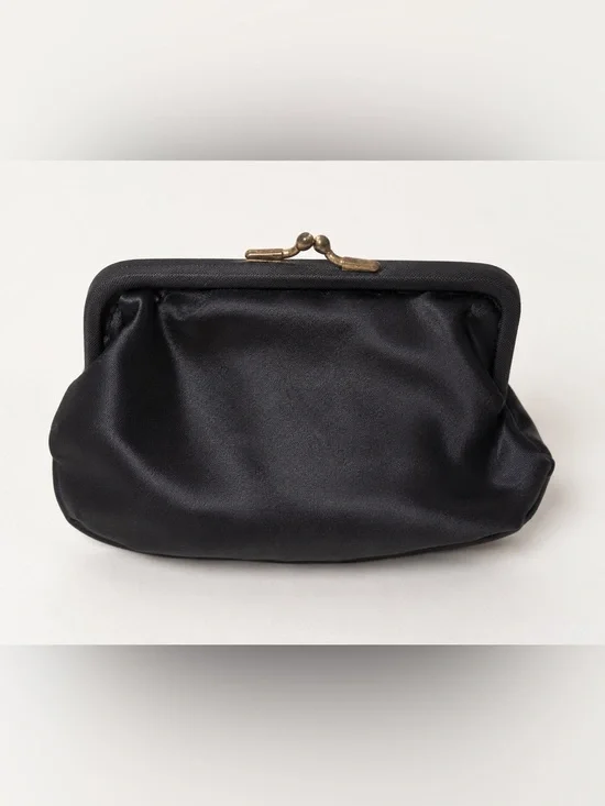 Vintage 1940s Black Silk Satin Kiss Lock Coin Purse Estate Find