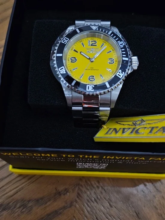 Invicta Specialty Rowan Stainless Steel Dive Watch Unisex 40mm