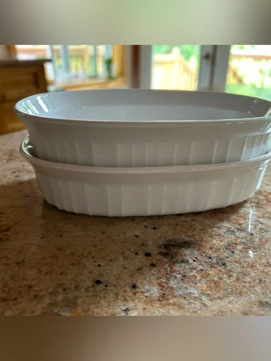 Corningware #F-15-B 475ml French White Oval Baking Dishes (2) 7.25”x4.75”w16 oz