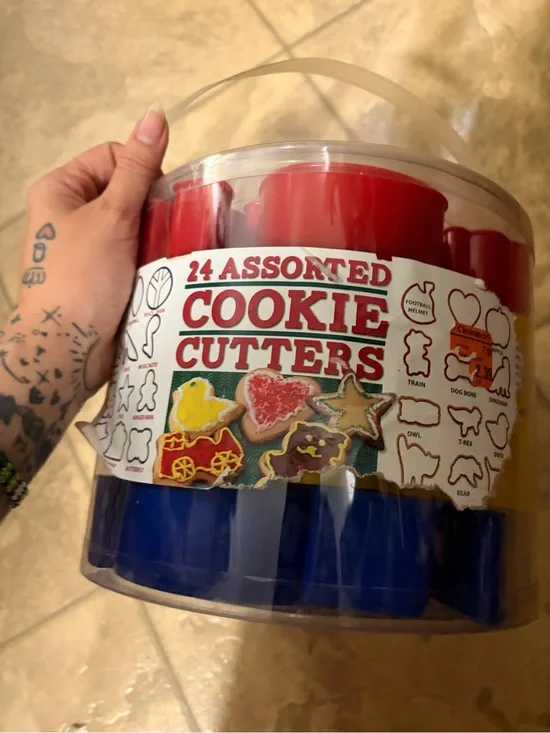 24 Assorted Cookie Cutters - Red & Blue Set