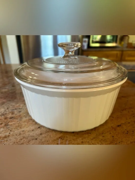 Corningware 2.5Qt #F1B French White Ribbed  Round Casserole w/Pyrex Lid G-1-C