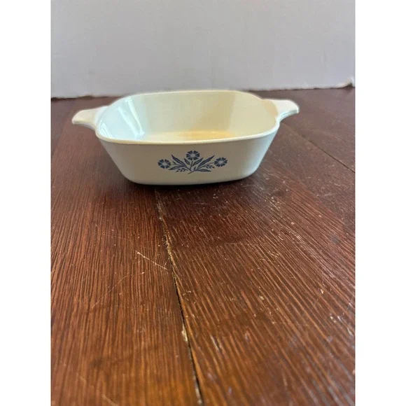Corning Ware Blue Cornflower P-41-B Petite Pan 1.75 Cup Casserole Dish Vintage