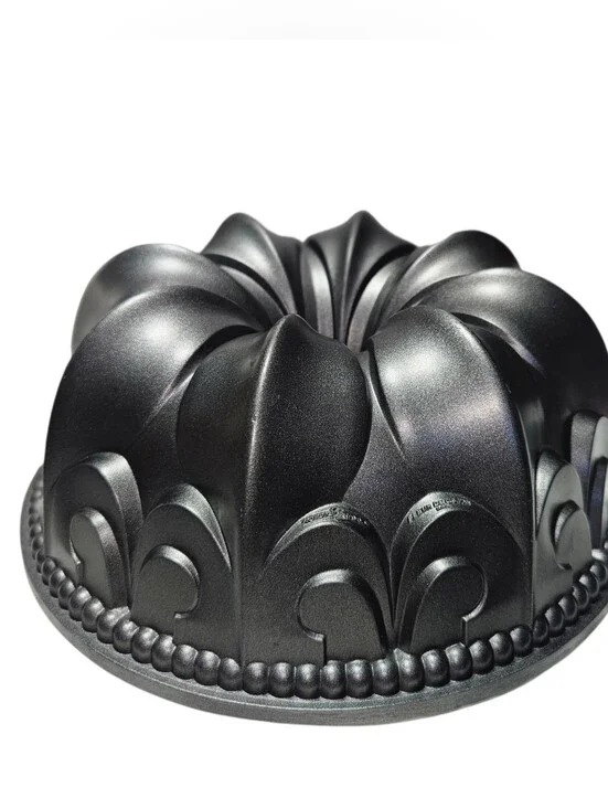 Nordic Ware 10 Cup Fleur De Lis Bundt Cake Baking Pan Non-Stick USA EUC