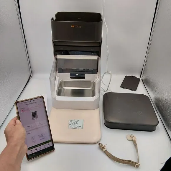 Petlibro ONE RFID Cat Feeder With Collar Tag App Control BEIGE &WHITE PLAF301