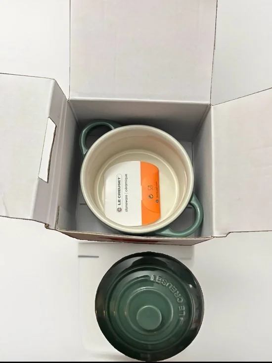 Le Creuset Mini Round Cocotte Artichaut 8oz 250mL Stoneware New Green