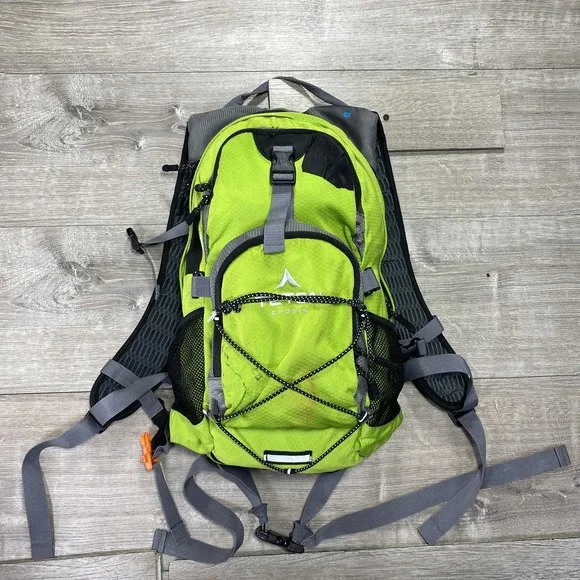 TETON Sports‎ Hydration Backpack Daypack Green Hiking Pack Rain Cover Bungee