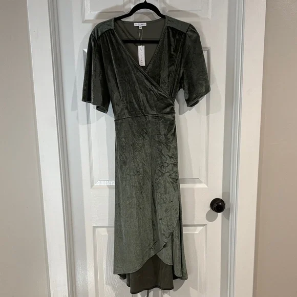Baltic Born Olive Velvet High Low Dress. NWT. Women’s XL.