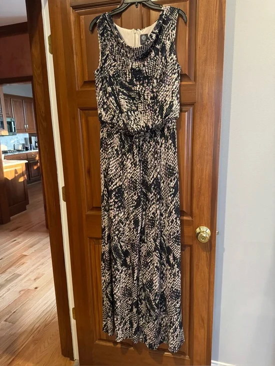 Sleeveless Black & Cream Printed Maxi pants