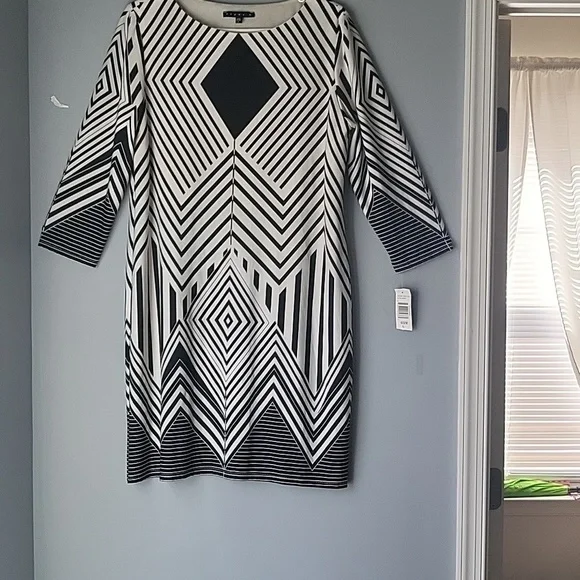 Tiana B  cream/black abstract print dress
