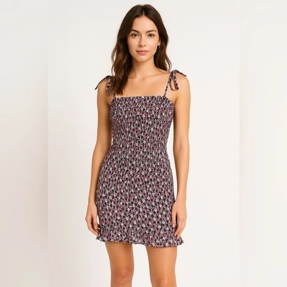 New Entro Smocked Bodycon Mini Dress Small Bow Sleeve Ditsy Print Feminine Pink