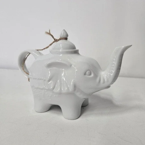 BIA Cordon Bleu Elephant Teapot‎ White Porcelain Ceramic Decor Tea Pot