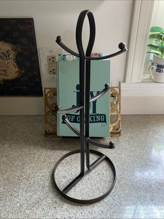 NEW W/OUT TAGS=Spectrum Diversified Antique Bronze 6 Cup Mug Rack