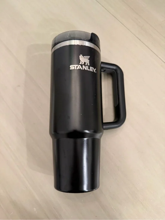 Stanley Black Insulated Travel Mug with Handle and Clear Lid