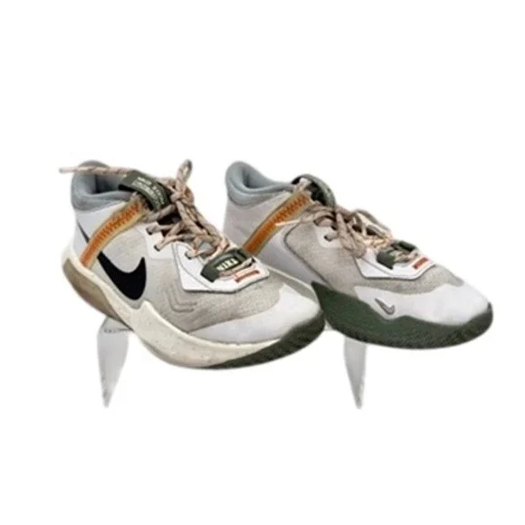 Nike Crosscourt Youth Basketball Shoes Size 3.5Y White Gray‎ DX6051-101