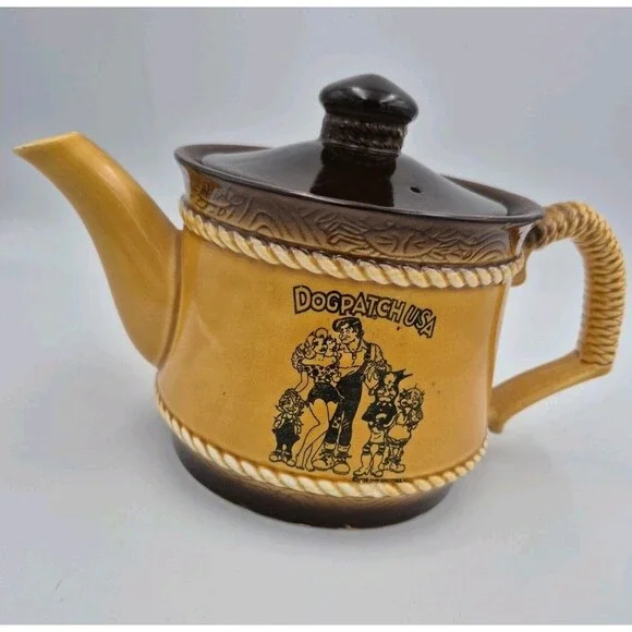 DogPatch USA 1970's Kettle Good Condition Vintage Made In Japan Shipped From AR