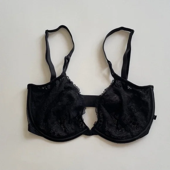 Victoria’s Secret Lace Bra Unlined Demi Underwire Non Padded Bra Black