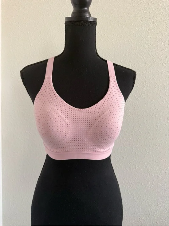 Victoria's Secret Pink Seamless Perforated Sports Bra