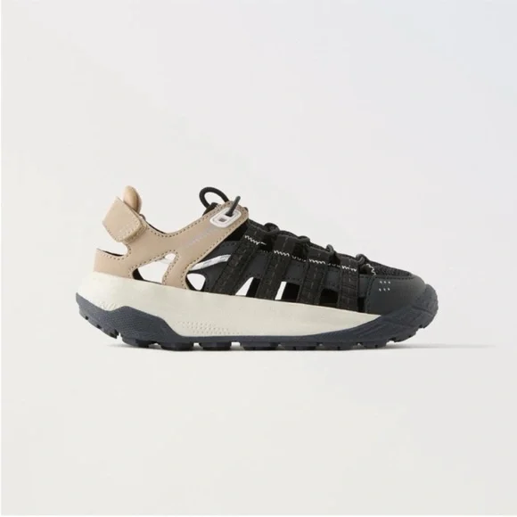 Zara kids, Black, SPORTY CAGE SNEAKERS, 12½ (7.4 inches)