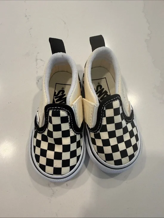 NWOT Vans Toddler 4 Slip-On Checkerboard in Black & White