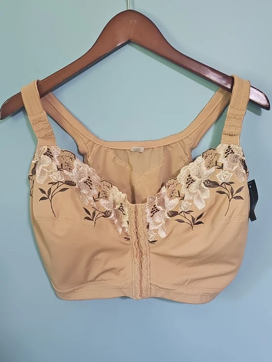 NWT Ashley Stewart Plus Size Full Coverage Nude Bra Size 44DDD