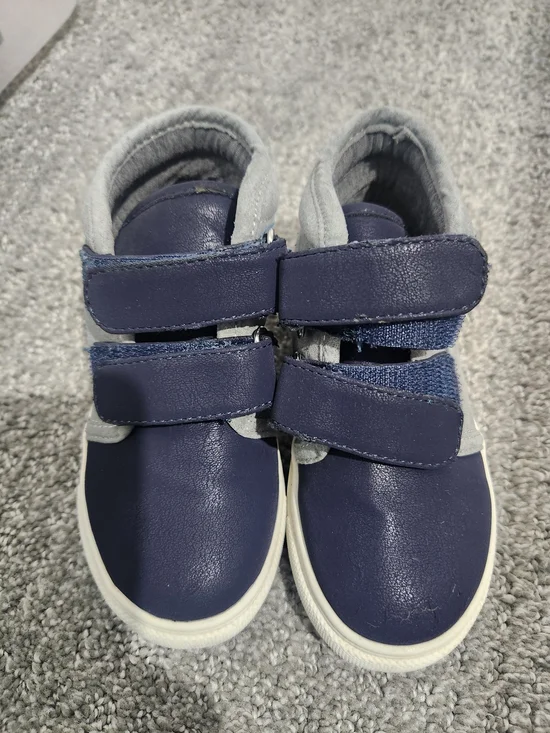 Kids Navy and Light Gray High Tops Velcro Sneakers -Tucker & Tate Size 8