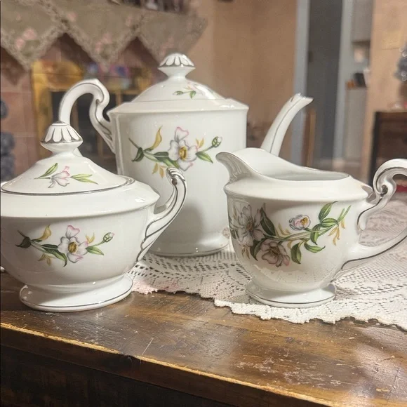 Elegant Floral Tea Set - White with Floral Design