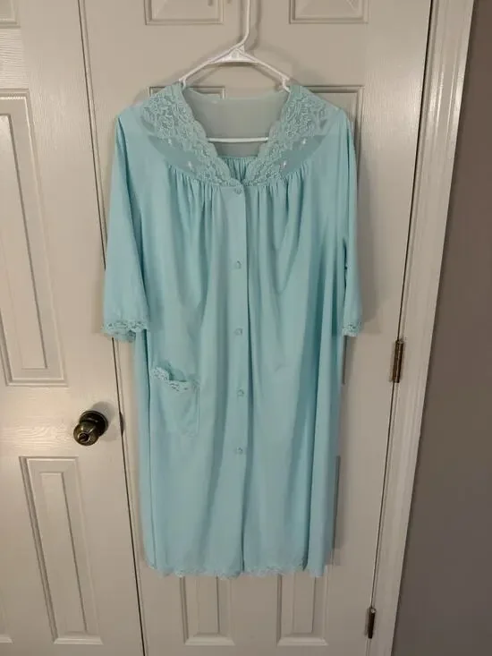 Shadowline Vintage 1950s Robe Nightgown Baby Blue Large Embroidered Lace