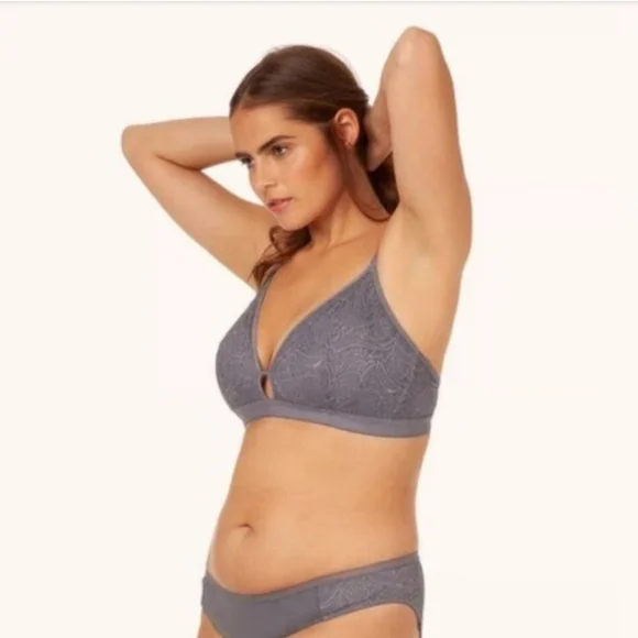 NWT Lively Smoke Gray Palm Lace Busty Bralette Bra Size 4 42DD 40G 40DDD