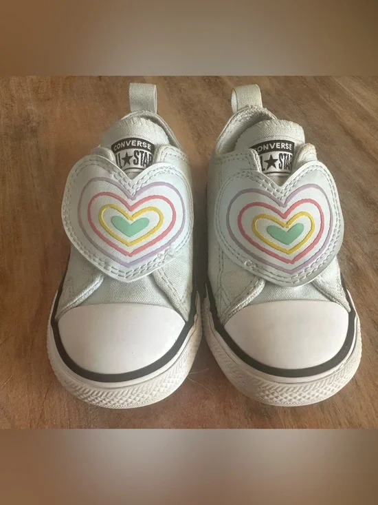 Converse Chuck Taylor All Star Heart Strap Easy-On Toddler Girls Sneakers Size 6