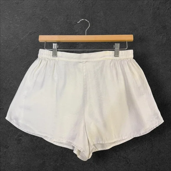 Lunya Washable Silk Sleep Shorts White Womens Size Medium Relaxed Loungewear