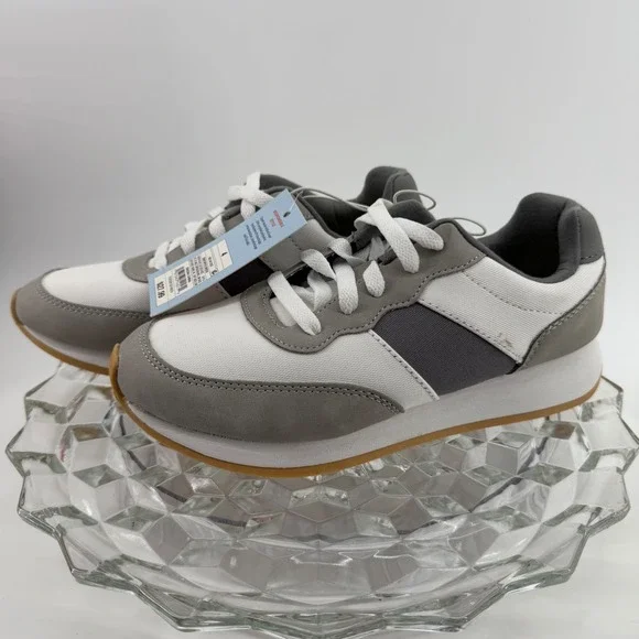 Cat & Jack Brock Kids Size 4 Gray White Athletic Sneakers Shoes New 093 04 0332