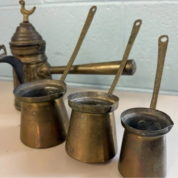 Vintage Engraved Brass Turkish Dallah Handle Coffee‎ Pot With 3 Pour Cups