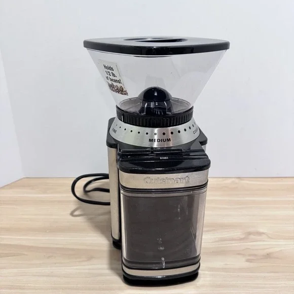 Cuisinart Supreme Grind Automatic Burr Mill Model DBM-8 Used 1 Time 18 Settings