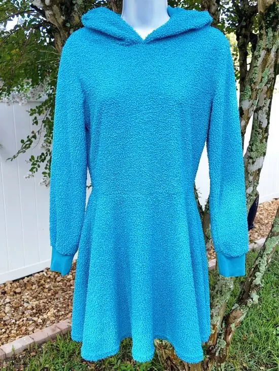 Cookie Monster Sherpa Hooded Dress Womens M Sesame Street Spirit Halloween
