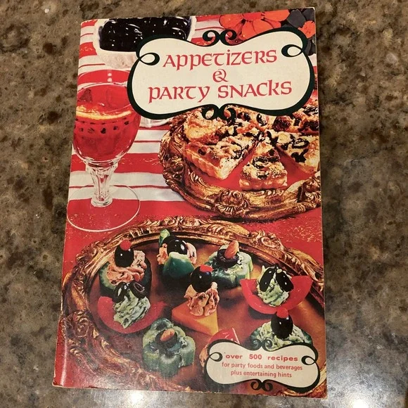 Appetizers and Party Snacks by Favorite Recipes Press‎ trade Paperback 1970