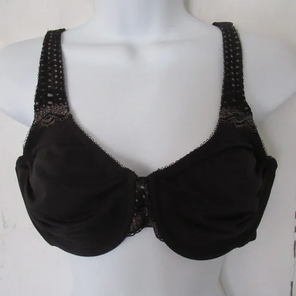 Wacoal Bra 40C Black Body By 2.0 Embrace Seamless Underwire Back Closure 851211