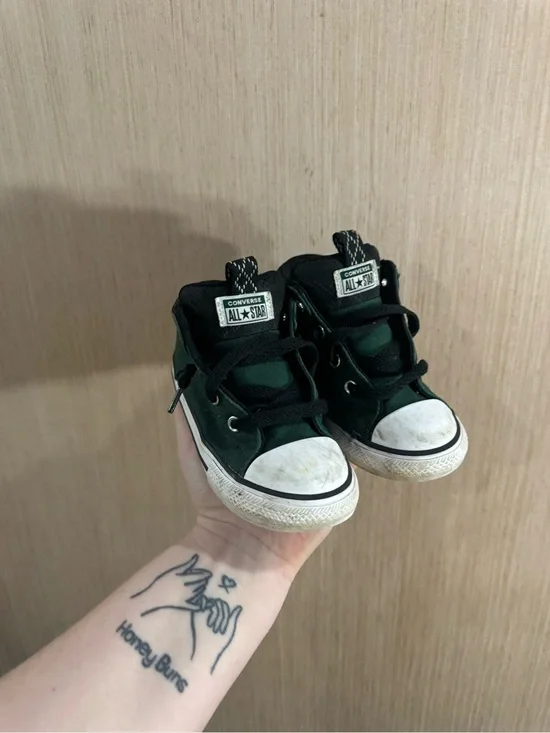 Converse Kids Dark Green and Black Canvas High-Top Sneakers Size 9