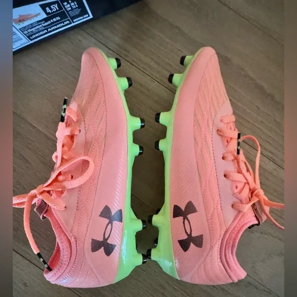 Big Kids' Under Armour Magnetico Select 4‎ FG Molded Soccer Cleats